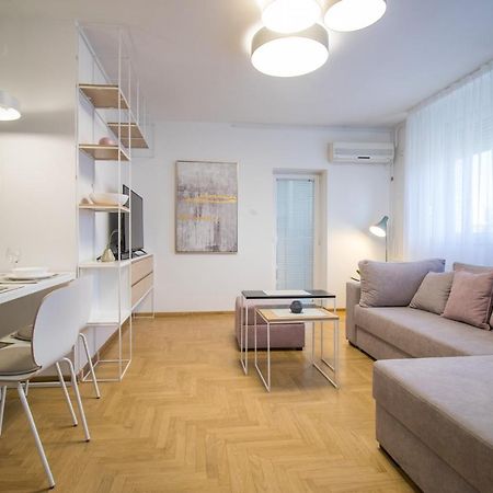 Arena'S Finest Apartment Belgrado Exterior foto
