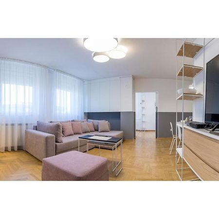 Arena'S Finest Apartment Belgrado Exterior foto