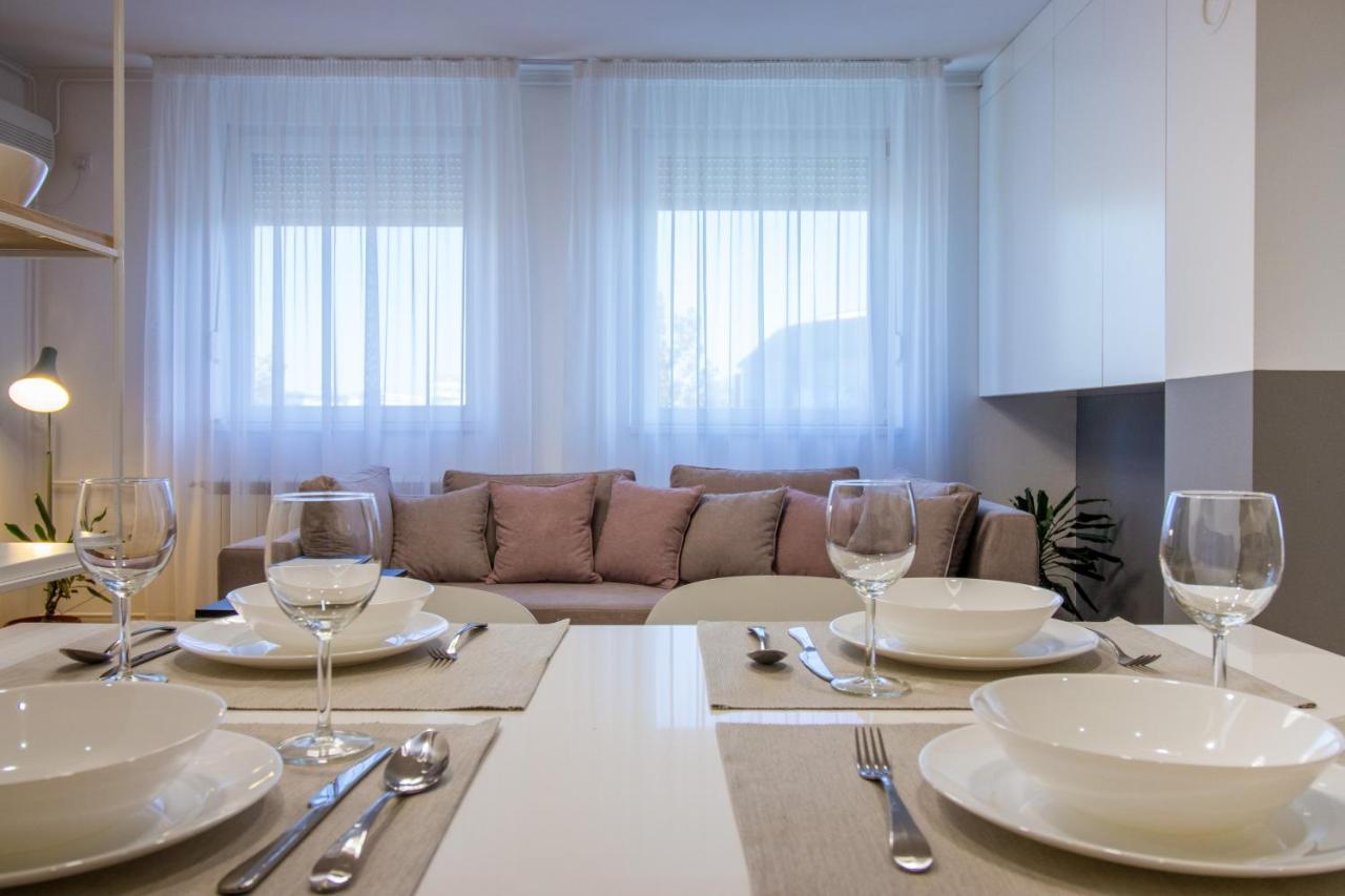 Arena'S Finest Apartment Belgrado Exterior foto