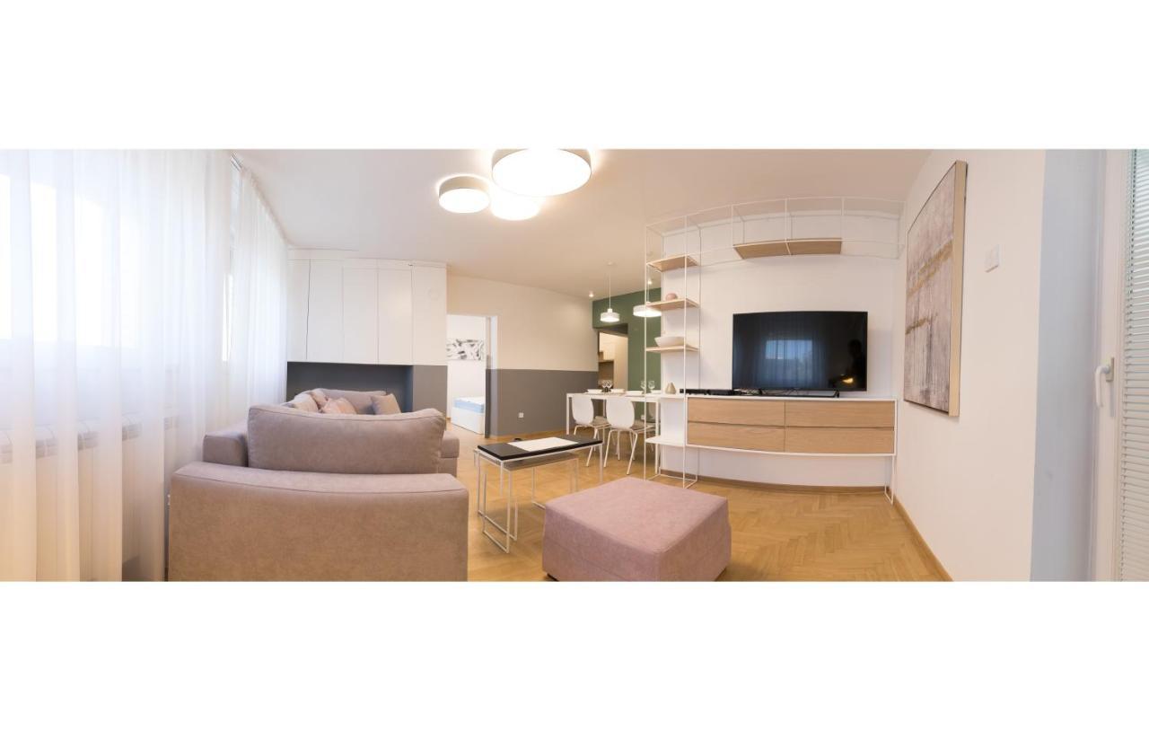Arena'S Finest Apartment Belgrado Exterior foto
